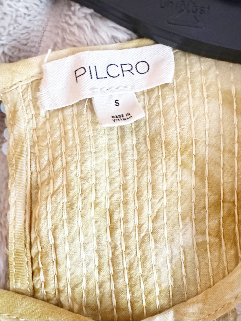 Anthropologie x Pilcro Yellow Sequin top blouse women size Small - Picture 9 of 9